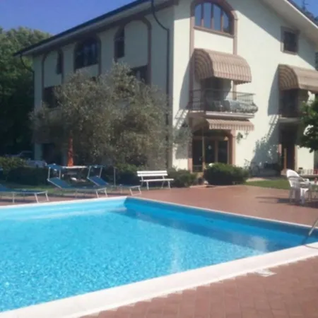 Corte Trincerone Alloggio per agriturismo *